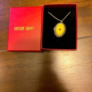 Taylor Swift We’ll Run locket